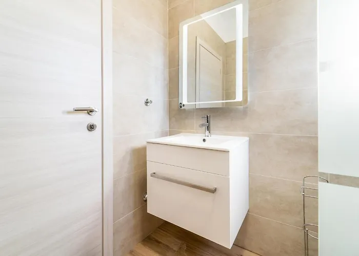 3 Bedroom Cozy In * Biograd Na Moru