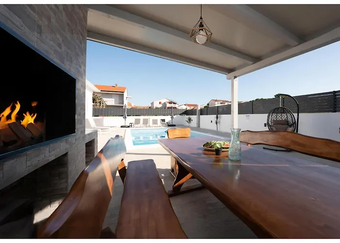 3 Bedroom Cozy In * Biograd Na Moru