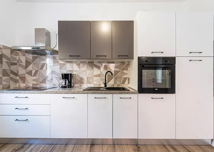 3 Bedroom Cozy In
